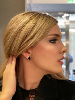 Clover Earring ( 1yr warranty ) - Black