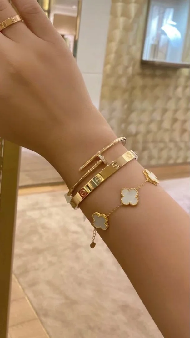 Van Clef Bracelet ( 1yr warranty ) - white