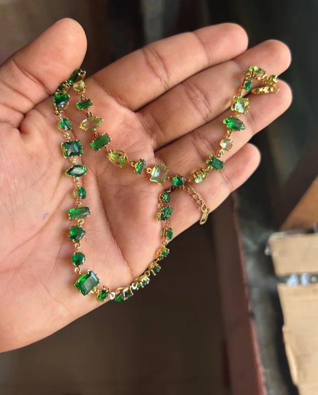 Emerald Vine bracelet - dark green