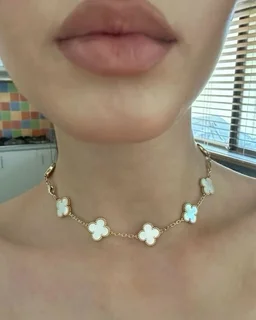 clover necklace b/w ( 1yr warranty ) - black