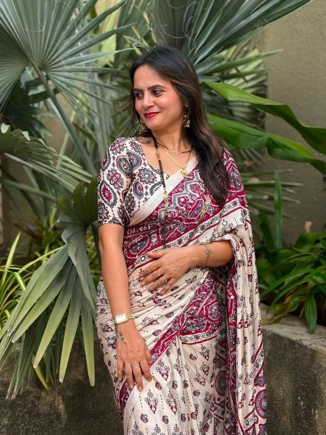 Jyotsna Maam Inspired Off-White Premium Ajrakh Saree with Royal Boota Prints and Exquisite Ornamental Border Art