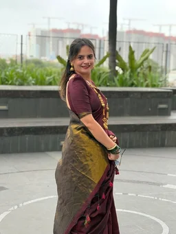 Jyotsna gaikwad Inspired Khadi Cotton Saree with Heavy Jari Pallu | Soft Cotton Traditional Festive Wear Saree with Running Blouse | Maroon - Free, MAROON