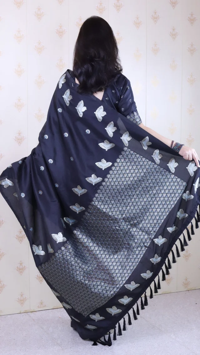 Soft Moonga Silk Saree with Dual Zari Bird Border & Floral Motifs - FREE, BLACK