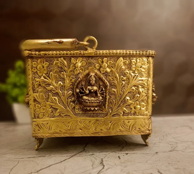 DecorsOne Premium Brass Square Ashtalakshmi Pooja Basket | 8 Forms of Wealth Flower Tokri for Daily Puja & Vastu