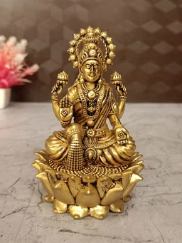 DecorsOne Brass Fine Art Lakshmi Sitting On Lotus Statue