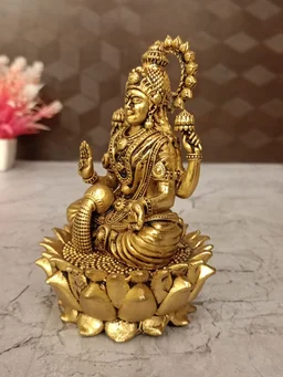 DecorsOne Brass Fine Art Lakshmi Sitting On Lotus Statue