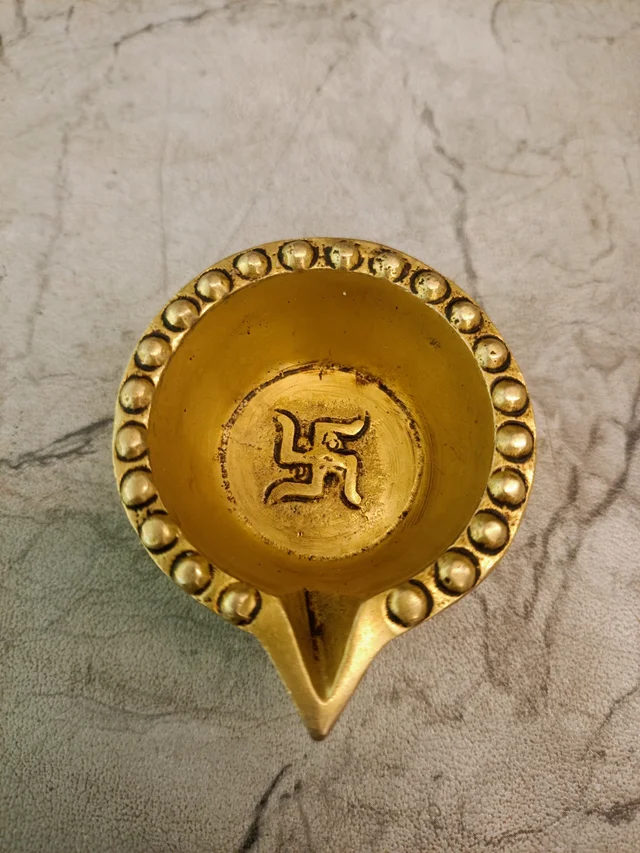 DecorsOne Brass Agal Swasthik Diya 1″