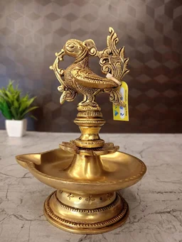 DecorsOne Brass Superfine Annam Single Face Diya With Flower Model 7″