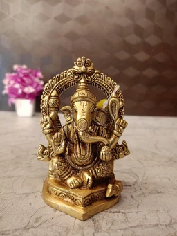 DecorsOne Brass Arch Ganesha Statue For Pooja And Offices / Pure Antique and handicraft Idol