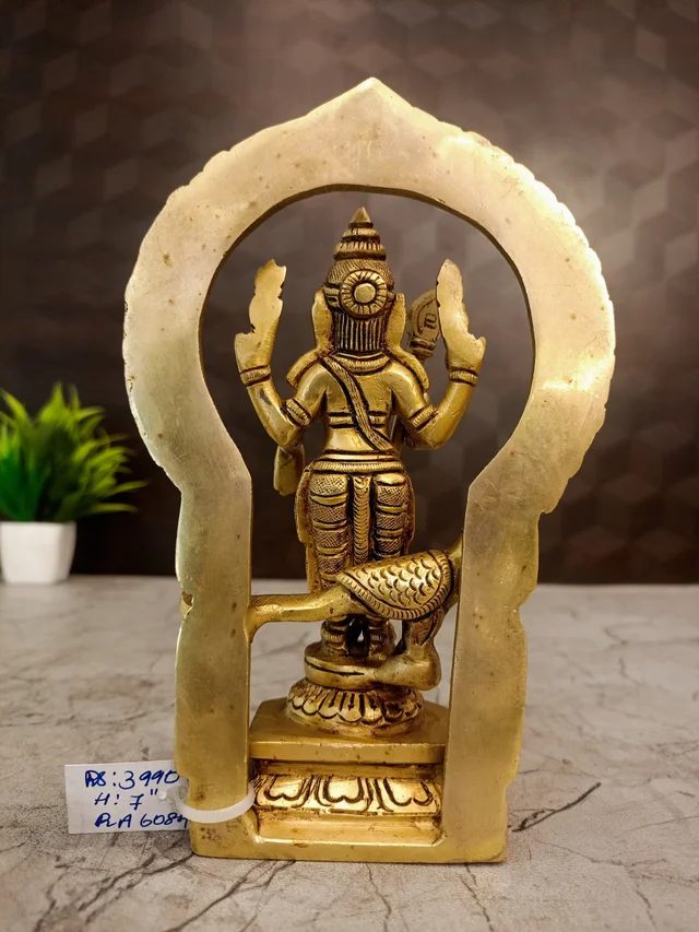 DecorsOne Brass Murugan Idol With Thiruvachi - 7''