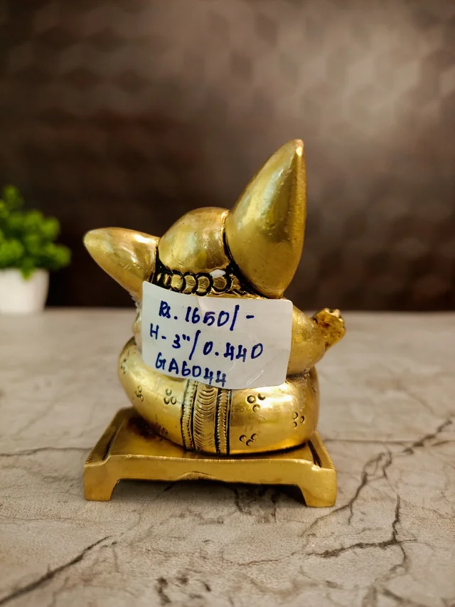 DecorsOne Brass Ganesha Idol 3"