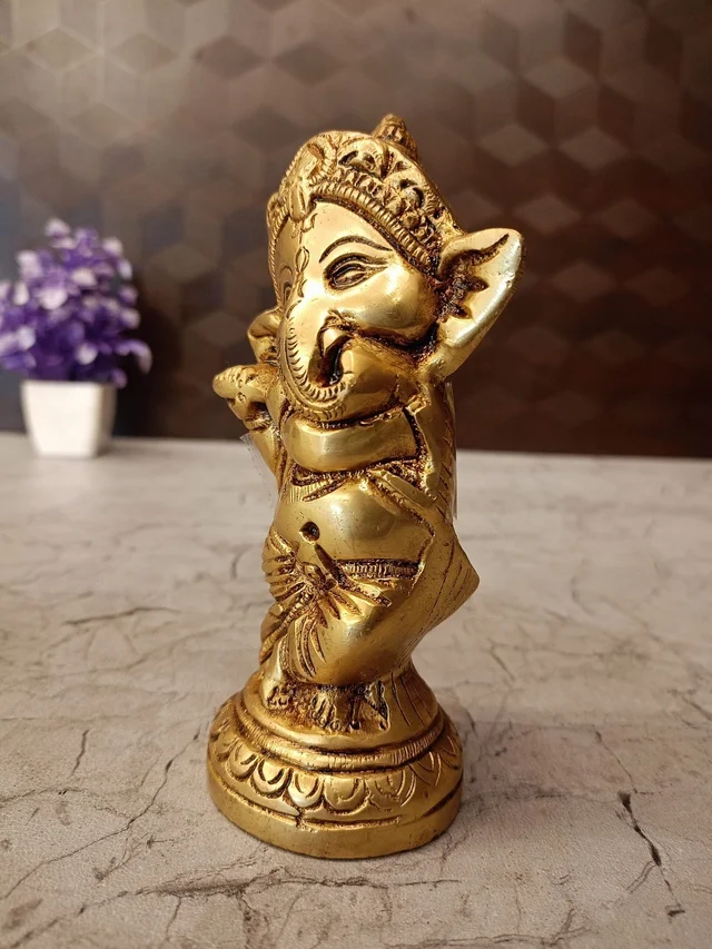 DecorsOne Brass Baby Ganesha Idol / Antique And Handicraft Statue , New Beginnings and Auspiciousness
