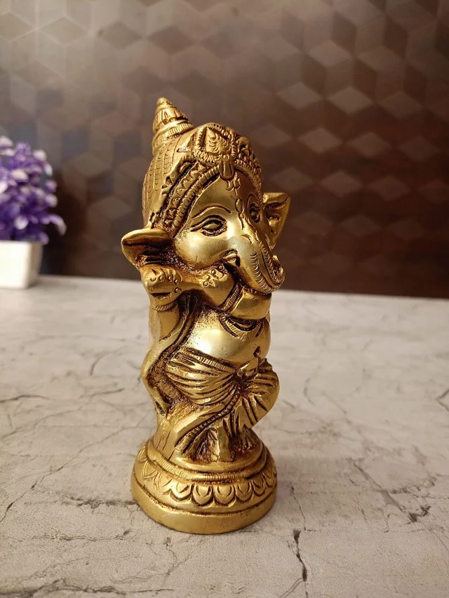 DecorsOne Brass Baby Ganesha Idol / Antique And Handicraft Statue , New Beginnings and Auspiciousness
