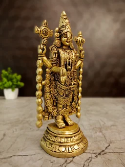 DecorsOne Brass Lord Chain Perumal Idol 8"