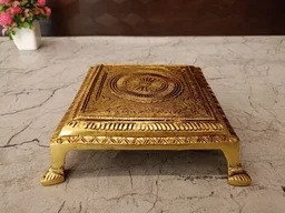 DecorsOne Brass Square Chowki 1.5"
