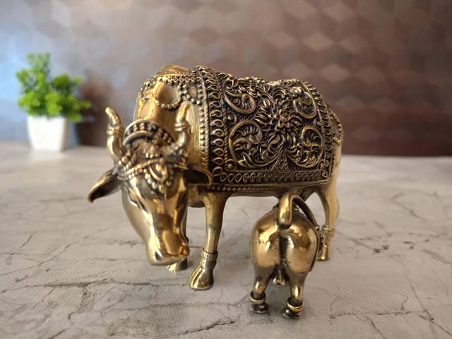 DecorsOne Buy Brass Fine Art Cow And Calf For Pooja, Black Antique Finish