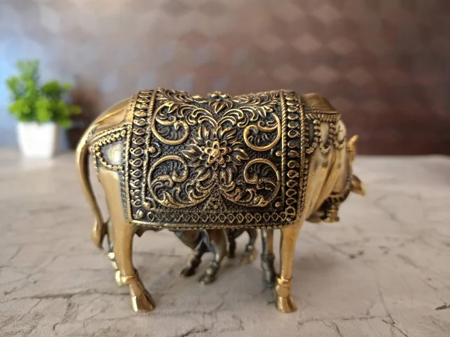 DecorsOne Buy Brass Fine Art Cow And Calf For Pooja, Black Antique Finish