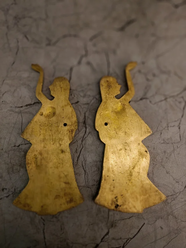 DecorsOne Brass Lady Wall Mount Pair - 8"