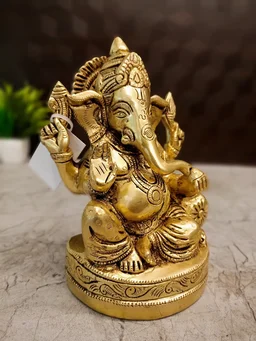 DecorsOne Brass Sofa Ganesha Idol 7"