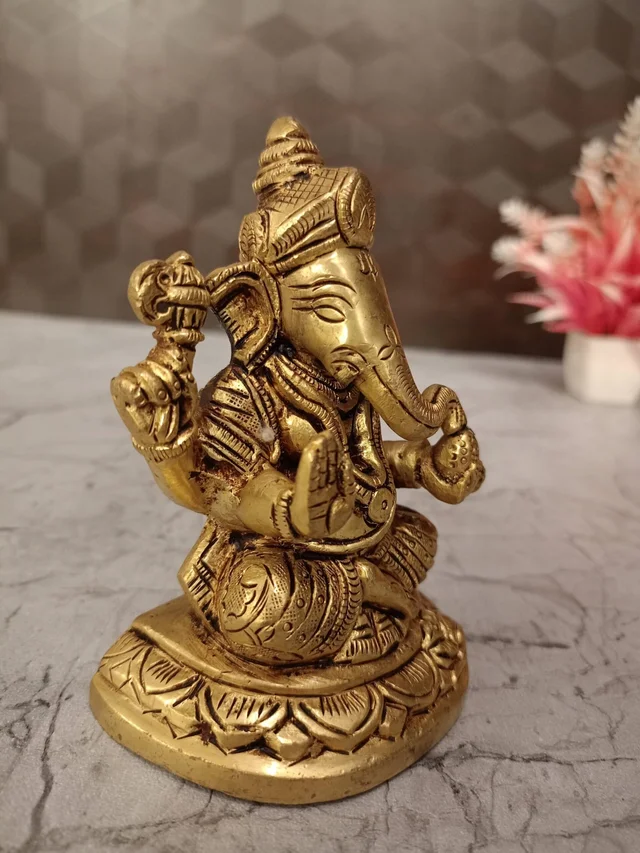 DecorsOne Buy Brass Superfine Ganesha Statue For Pooja / Pure Antique And Handicraft Idol