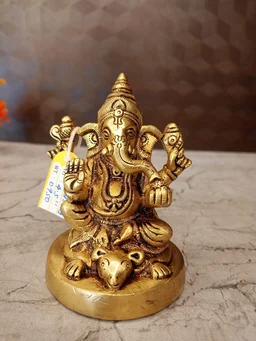 DecorsOne Brass Ganesha Sitting On Mouse / Unique and Handicraft Idol , Antique Finish