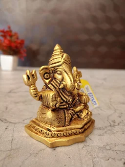 DecorsOne Brass Small ganesha With Designer Base / Embrace Divine Blessings with Our Masterfully Crafted Brass Ganesha Murthi Idol