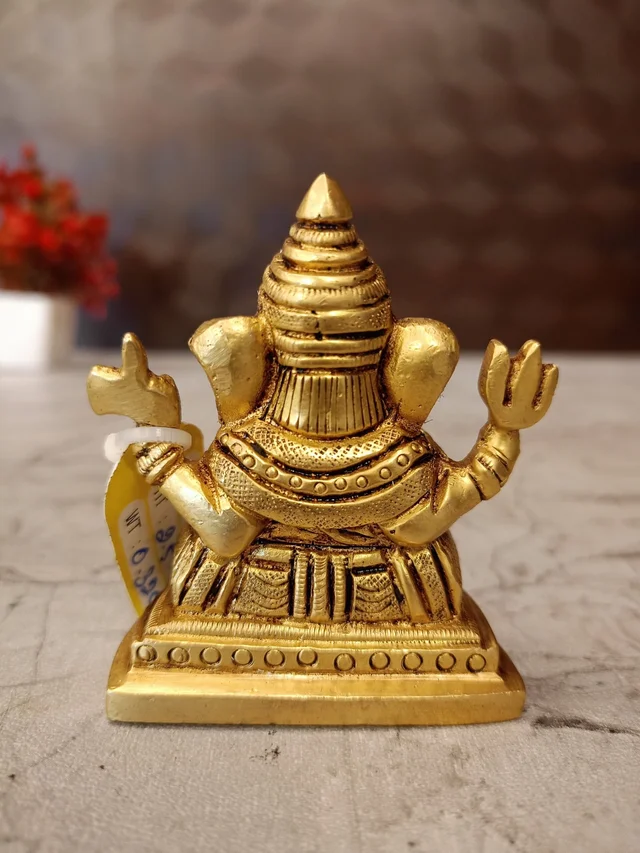 DecorsOne Brass Small ganesha With Designer Base / Embrace Divine Blessings with Our Masterfully Crafted Brass Ganesha Murthi Idol
