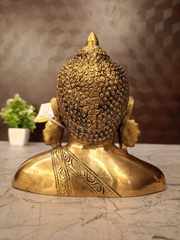 DecorsOne Brass Plain Semi Buddha Idol / Golden Finish