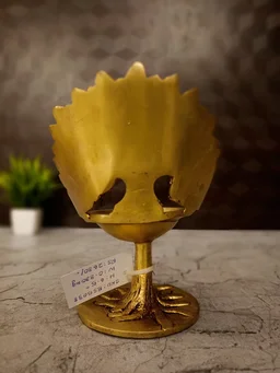 DecorsOne Brass kalpavriksha Diya With Tree 6.5"