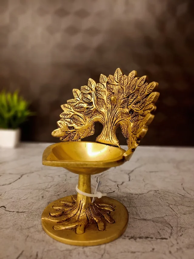 DecorsOne Brass kalpavriksha Diya With Tree 6.5"