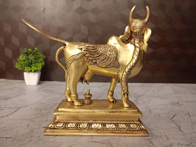 DecorsOne Buy Brass superfine Kamadenu Statue , Handicraft & Golden Antique Finish