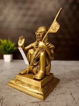 DecorsOne brass Kanji Maha periyava Idol 6.5"