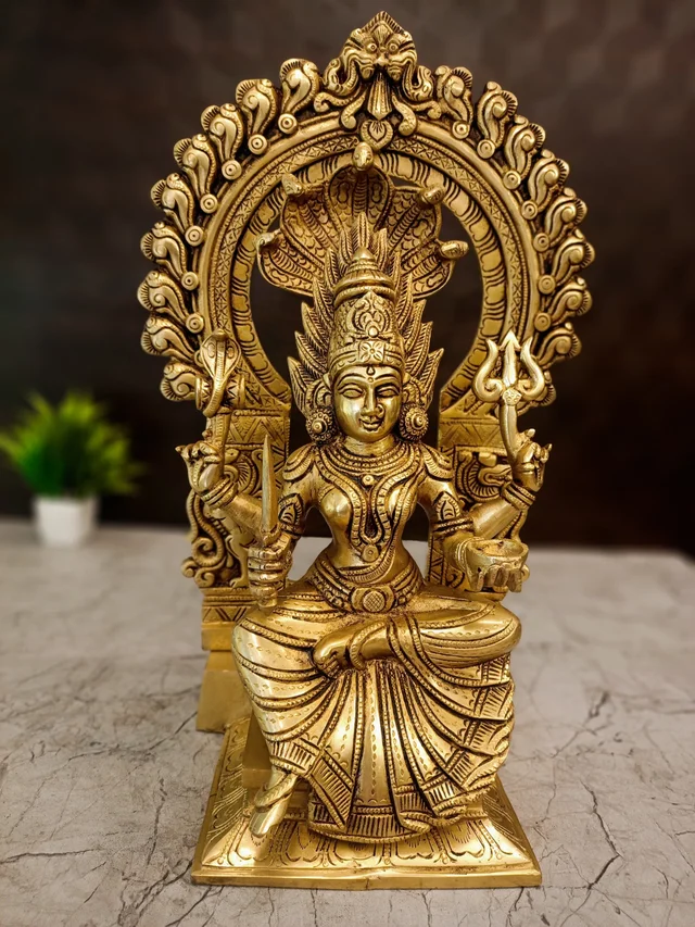 DecorsOne Brass Karumaari Amman Idol 17"