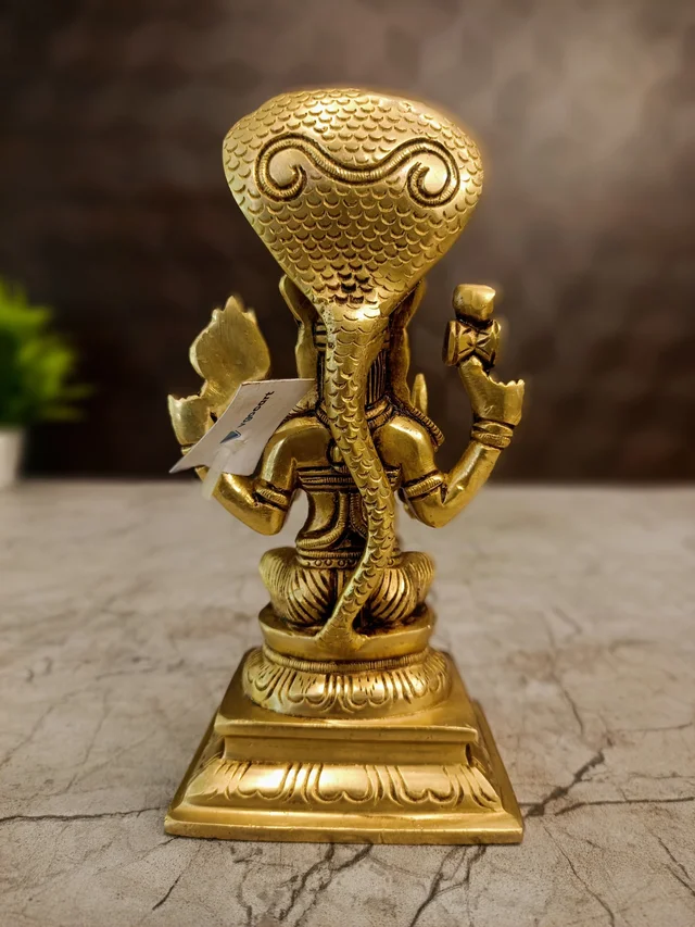 DecorsOne Brass Karumaari Amman Idol 6.5"