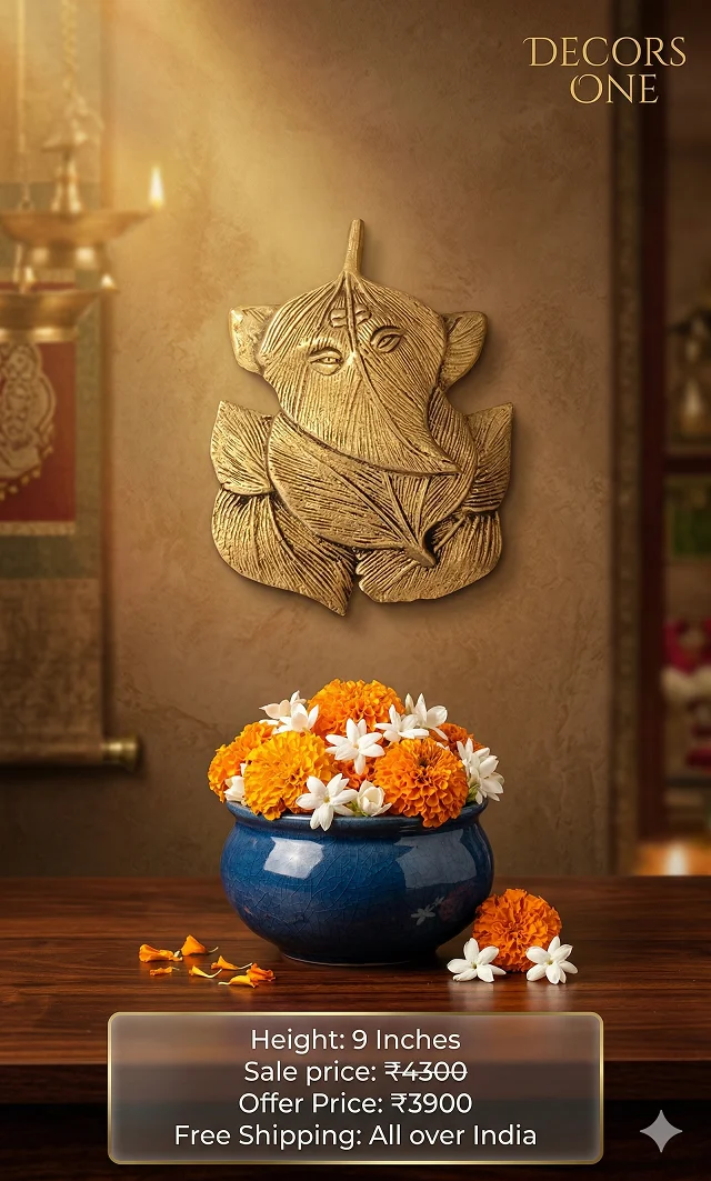 Brass Leaf Ganesha Wall Mount 6"