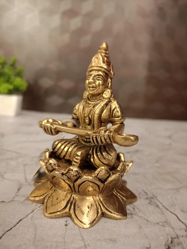 DecorsOne Brass AnnaPoorani Sitting On Lotus Idol
