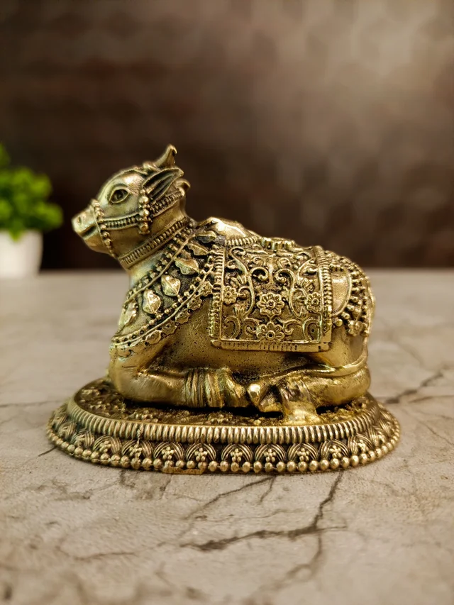 DecorsOne Brass Fine Art Nandhi Idol 2.5″