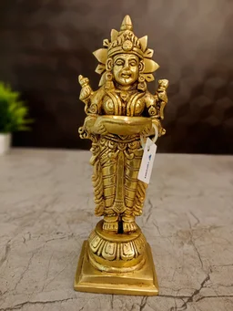 DecorsOne Brass Paavai Diya 8"