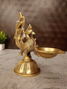 DecorsOne Brass Peacock Single Face Diya with Cup Base 7.5''
