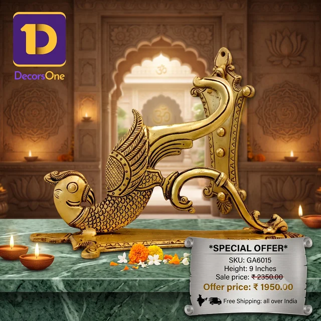 DecorsOne Brass Parrot Bracket Wall Mount - 9"