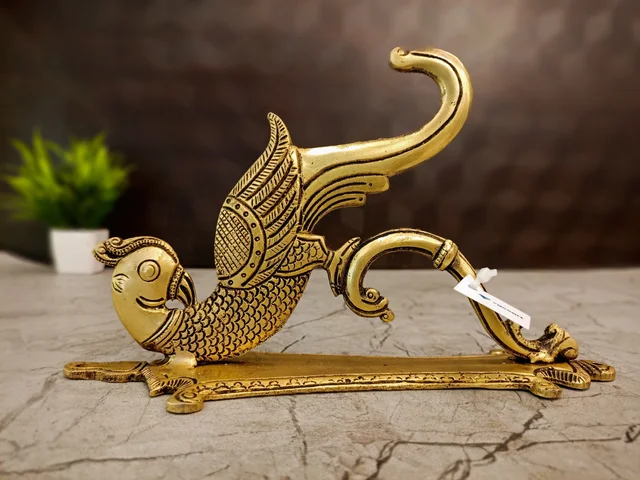 DecorsOne Brass Parrot Bracket Wall Mount - 9"
