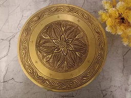 DecorsOne Brass Round Chowki Floral design 3"