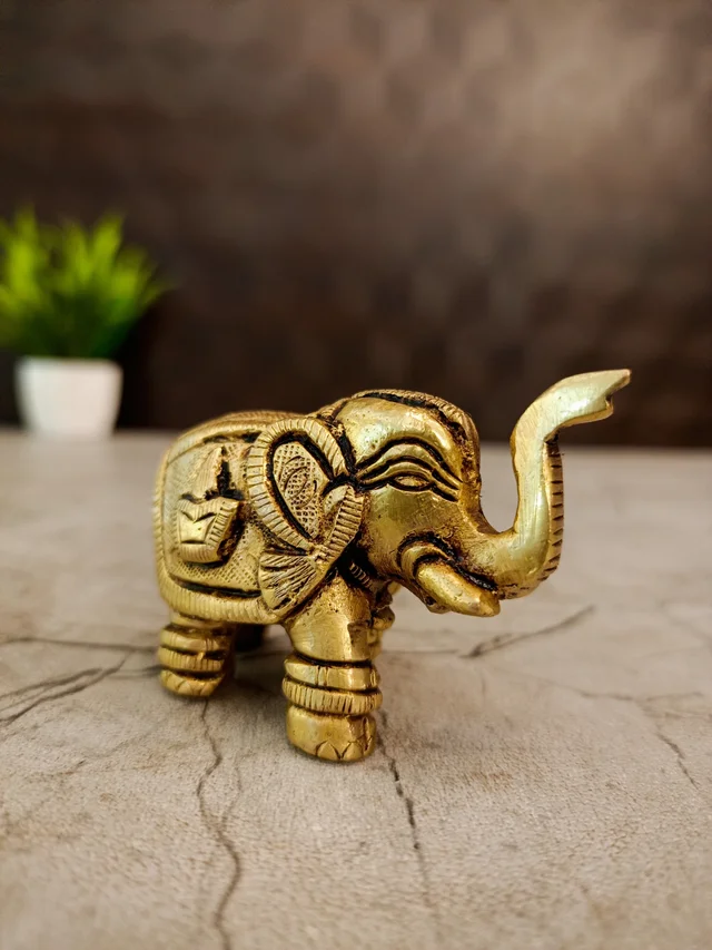 DecorsOne Brass Elephant For Home Decor 3″