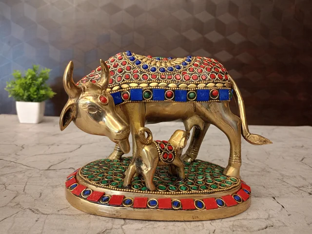DecorsOne Brass Stone Cow And Calf Idol