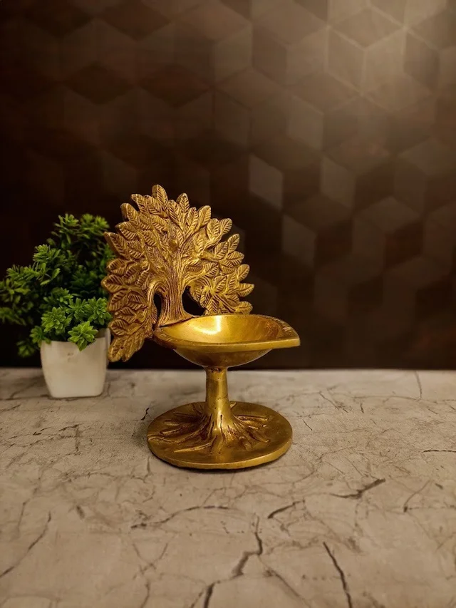 DecorsOne Illuminate your home with the Premium Brass Single Face Tree Diya