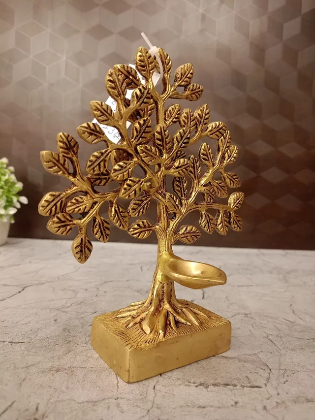 DecorsOne Brass kalpaviruksha Tree With Diya 7"