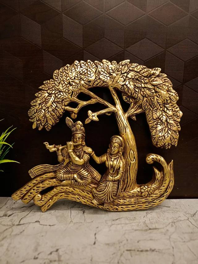 DecorsOne Brass Radha Krishnan Under Tree Wall Mount 10"