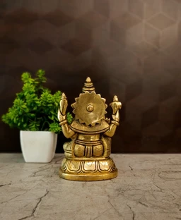 DecorsOne Authentic Brass Siddhi Vinayakar on Oval Pedestal | Valampuri Ganesha Idol for Vastu & Elite Decor