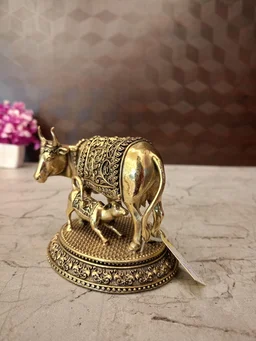 DecorsOne Brass Fine art Gomatha Idol