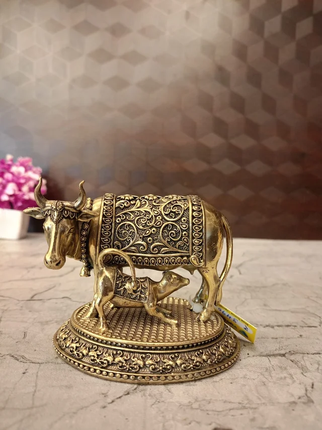DecorsOne Brass Fine art Gomatha Idol